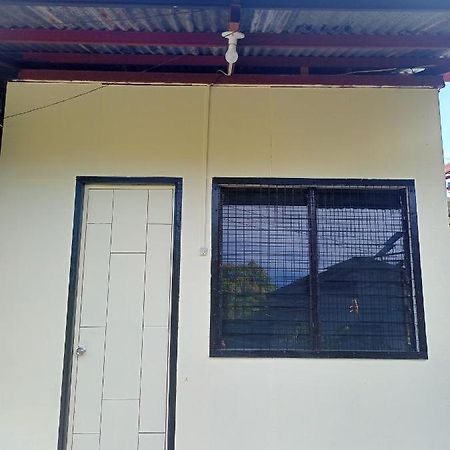 Byannix Guests Room Moalboal Exterior photo